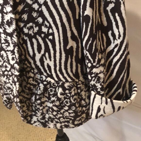 4/$25 Style and Co. animal print sweater j… - Picture 2 of 6